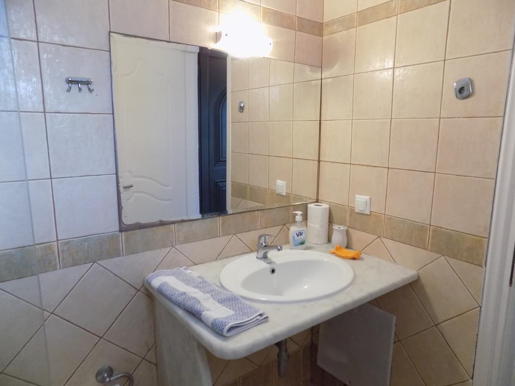 Kolona Apartments Ликсури Экстерьер фото