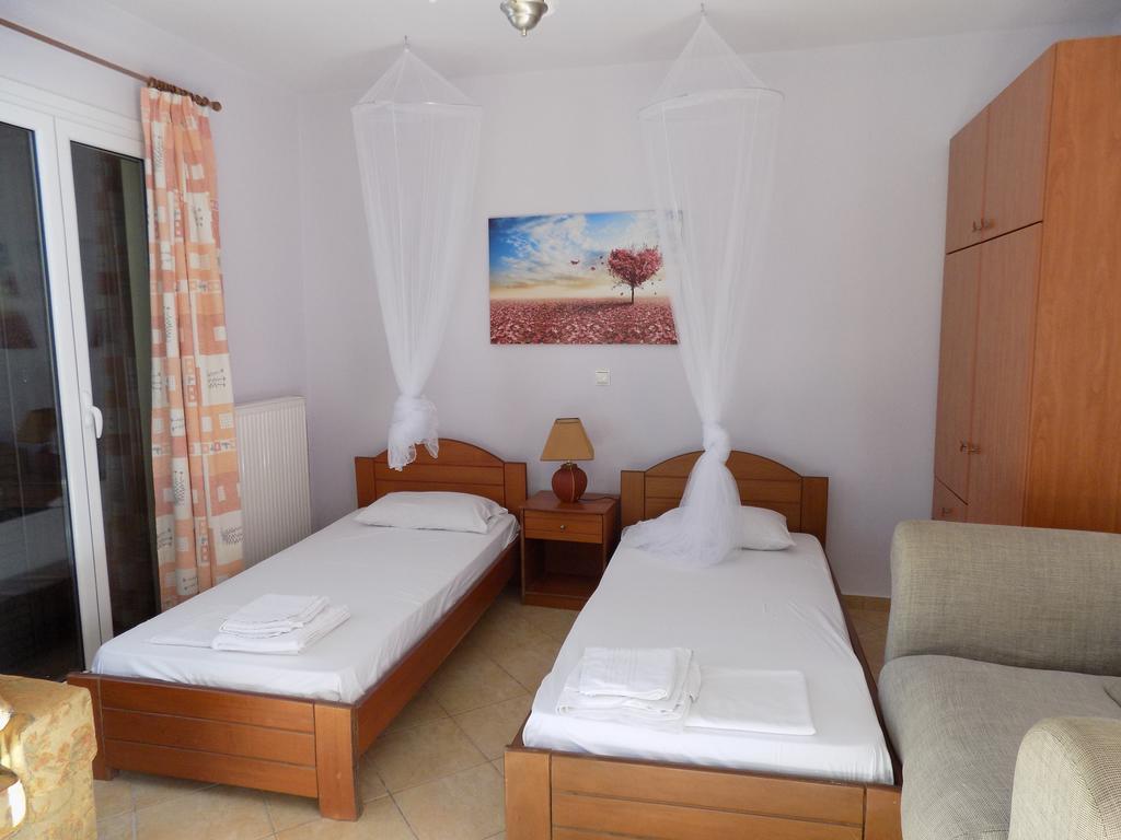 Kolona Apartments Ликсури Экстерьер фото