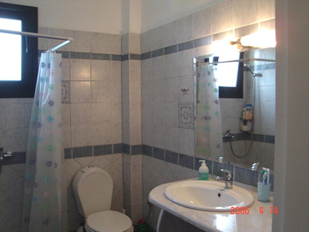 Kolona Apartments Ликсури Экстерьер фото